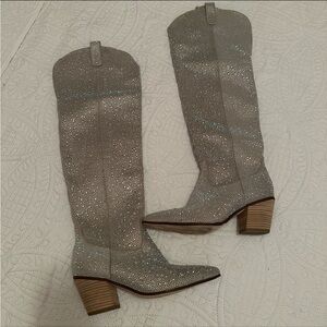 Sparkle Knee-High Heeled Boots in Silver